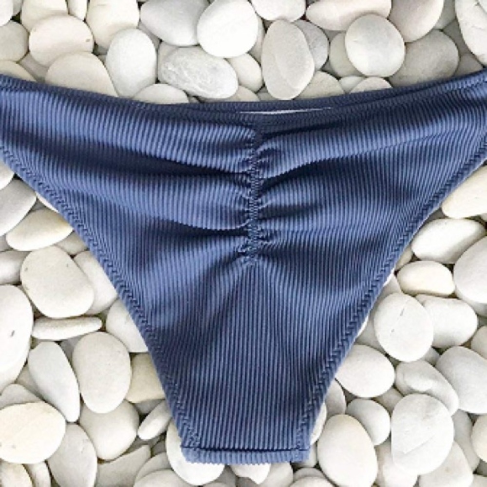 Cupshe Deep Love Ribbed Bikini Set - NWT - Picture 5 of 8